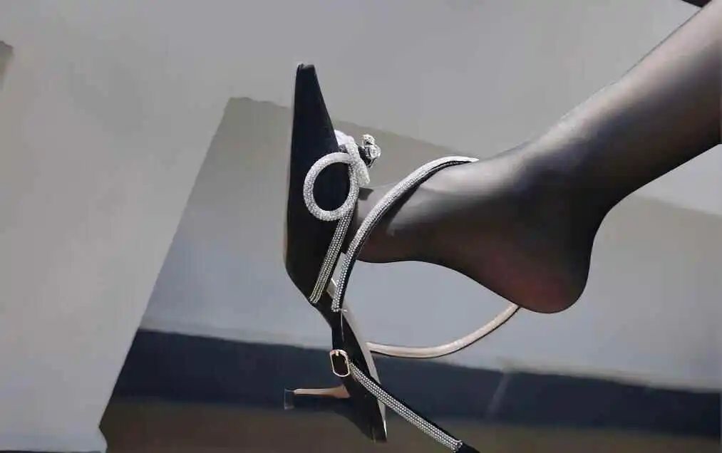 【西檬之家】圣水是什么意思？BDSM新人入圈术语解析